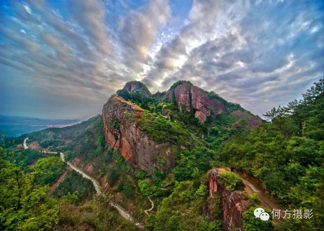 平远南台山(何志林 摄)