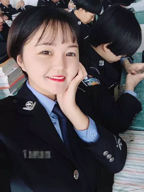 中国警校·校花(第259期)河北司法警官职业学院陈玲