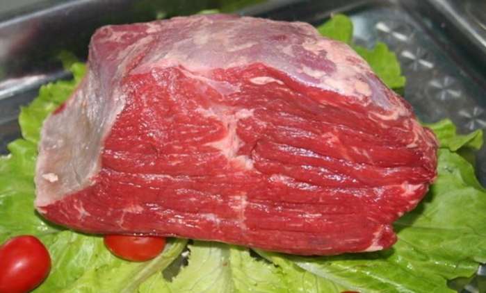 牛胸肉:面纹多,肉质厚嫩,适合做牛扒,烤牛肉或煎牛肉