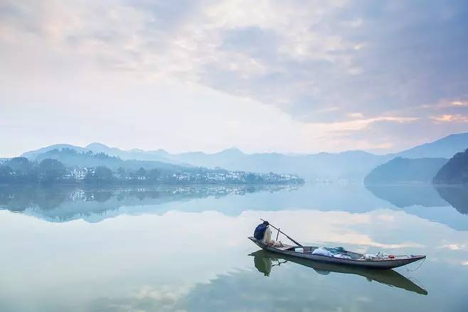 为你读诗 | 大江东去， 浪淘尽， 千古风流人物(有音频有解析!)