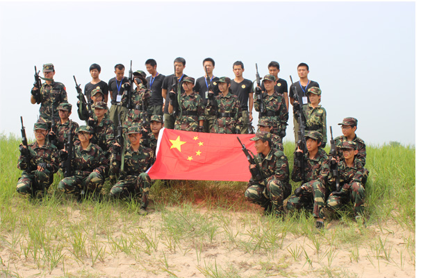 初高中2017上海青少年军事训练营之28天军事特训营