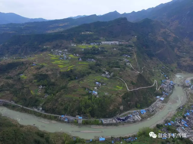 奉节县城人口_刚刚,朋友圈被一个旅居新加坡的奉节人写的情书刷爆了...(3)