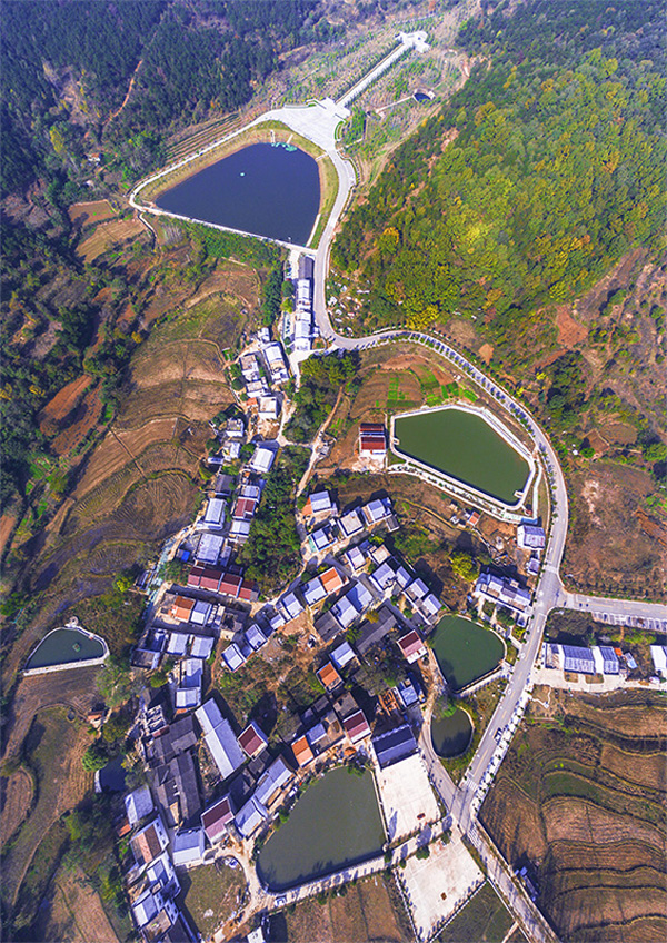 青山绿水刘院村-何小白