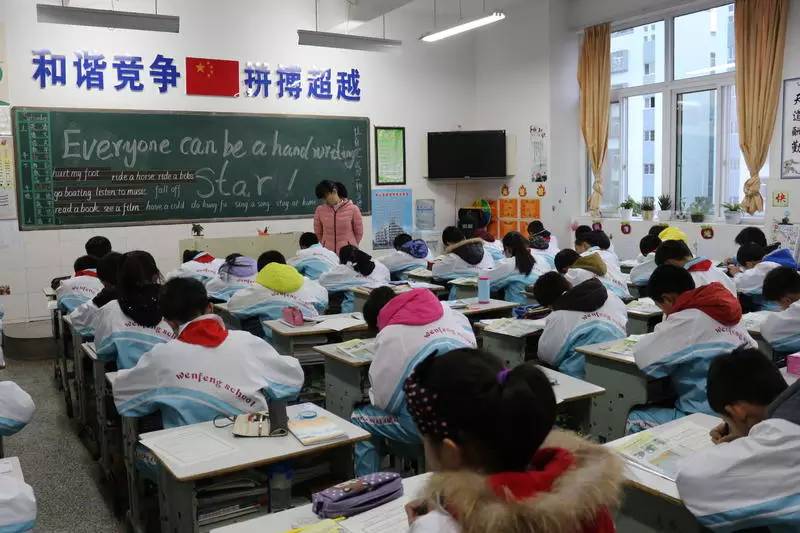 同学们积极热情参与本次比赛,希望通过这次比赛,学生们对英语学习的