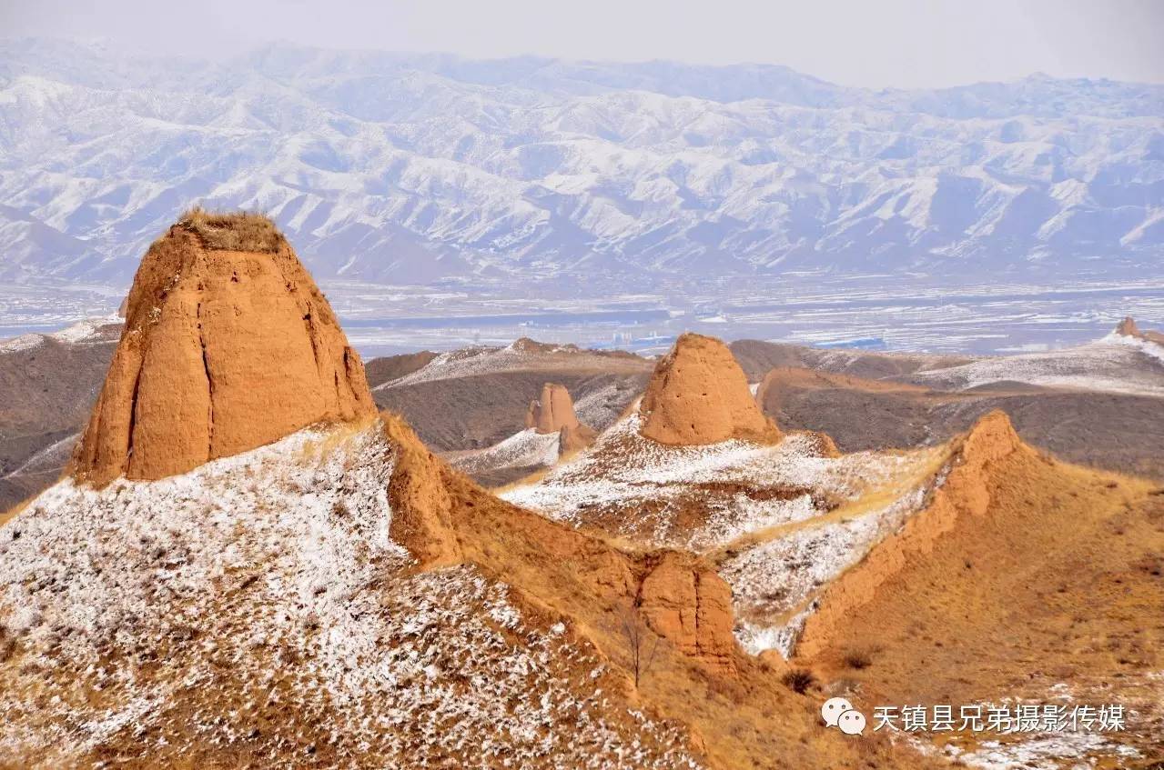 天镇县长城雪景