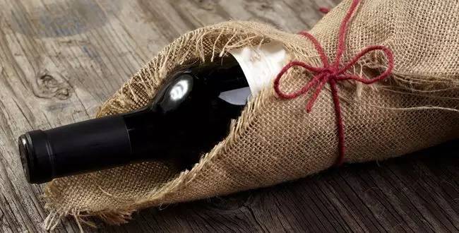 如何看懂一瓶法国葡萄酒的酒标?如何选购一瓶