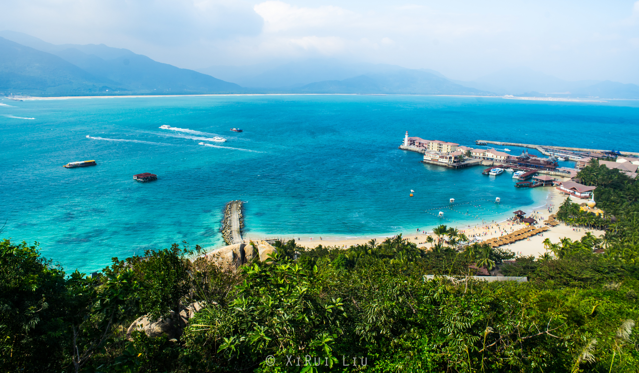 海南有多少人口_一家老小十口人海南三亚自由行(3)