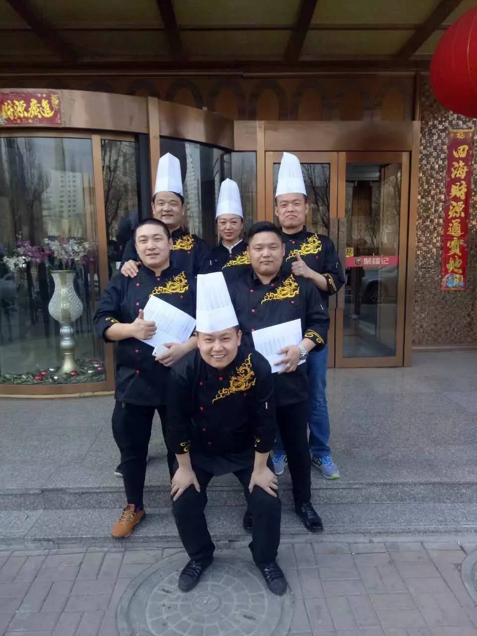 偶像级烹饪大师吕建亭收徒传艺,让辽菜味道传四海!