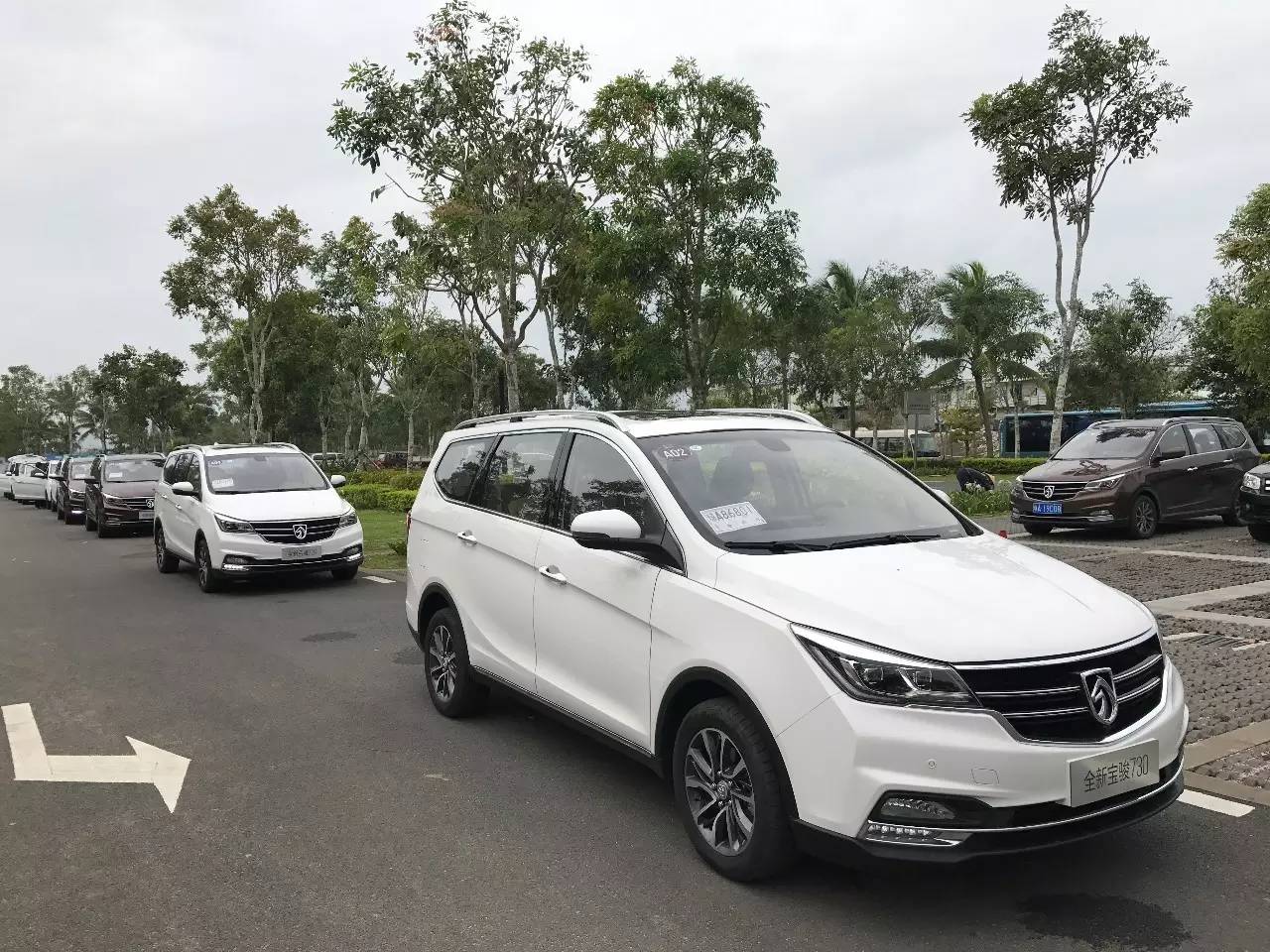 10万就能买到7座mpv,全新宝骏730就是靠便宜?