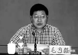 重庆忠县常务副县长被情敌捅死案的事实与推想