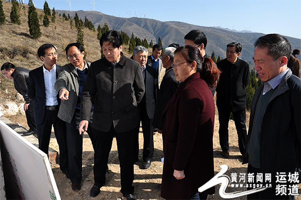 张学会:推广集雨灌溉 促进山区发展