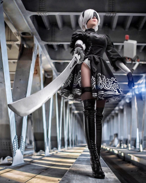 《尼尔 机械军团》主角2b cosplay,连体内衣是这款?