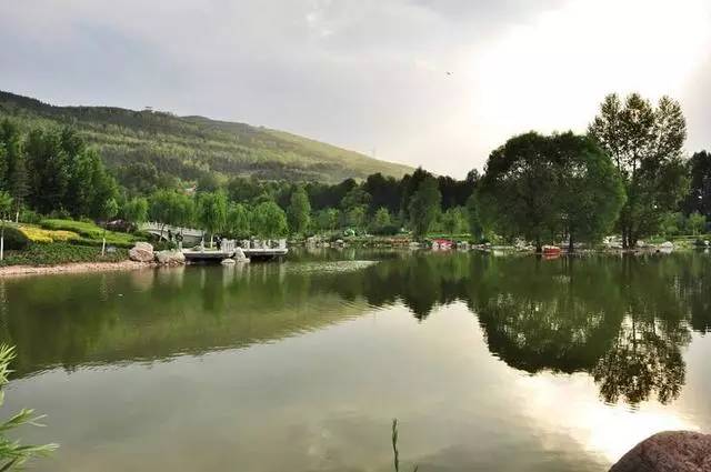 青海“小众”景点大盘点—西宁古八景