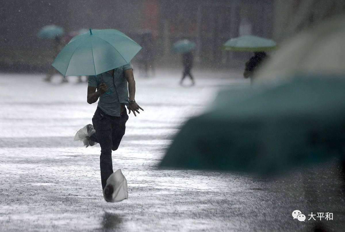 多云转阵雨,气温:16～24℃;31日:阵雨转大雨;4月1日:小雨转多云