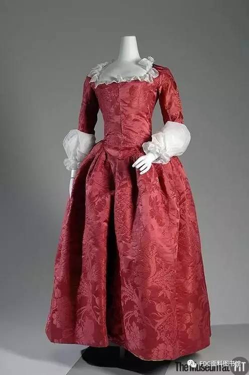 【服饰文化】十八世纪的英式晚礼服——紧身礼服裙close-bodied gown