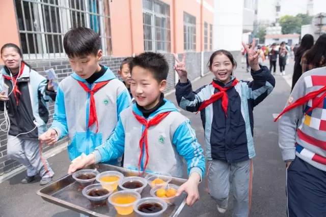 家门口的好学校航华中学校园开放日爱满校园