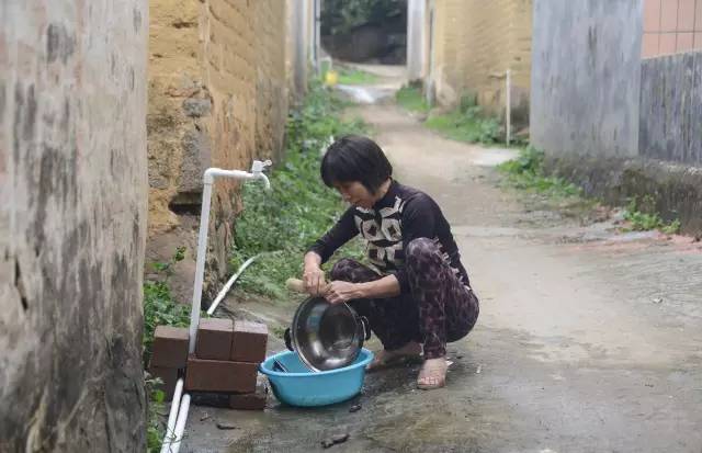 阳春有多少人口_阳春市山坪有多少人口(2)