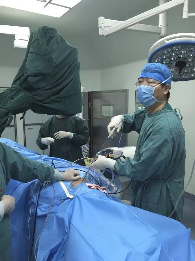 [医疗动态] 颈椎微创椎间孔镜技术 -小切口手术