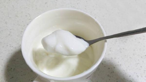 怎么用酸奶机自制酸奶