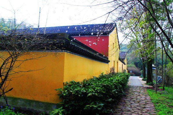 城山寺,为何是一座没有和尚的庙