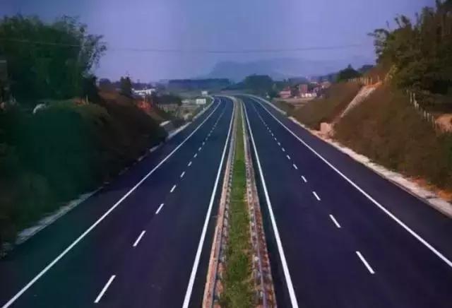东南段   5个为新建项目项目   弥楚高速,澄川高速,大戛高速,玉临高速