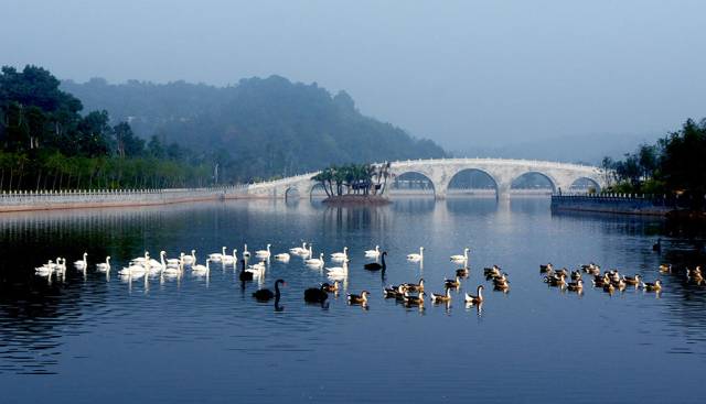 自驾坐标:湘潭岳塘区芙蓉大道195号(株易路口往南500米),门票在携程可