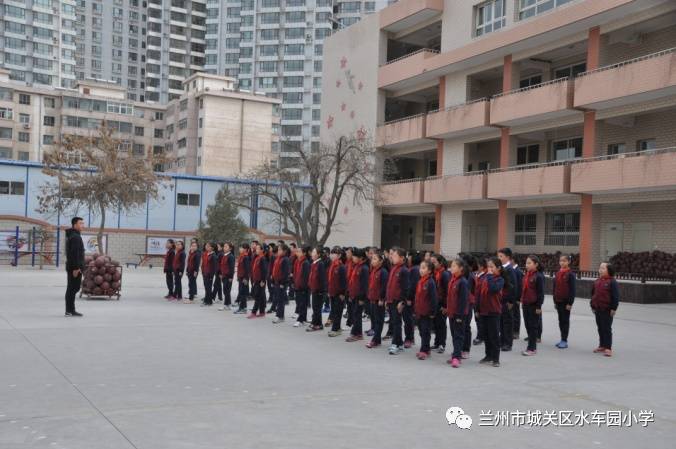 水车园小学 "聚焦核心素养发展 构建智慧学本课堂"综合教研组研讨活动