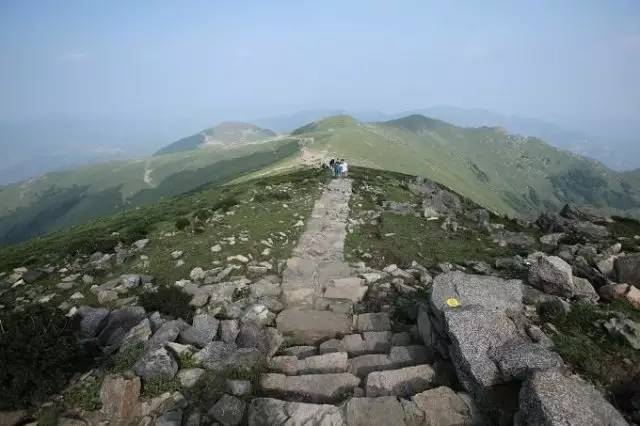 北京市门头沟区灵山风景区(与河北交界处)