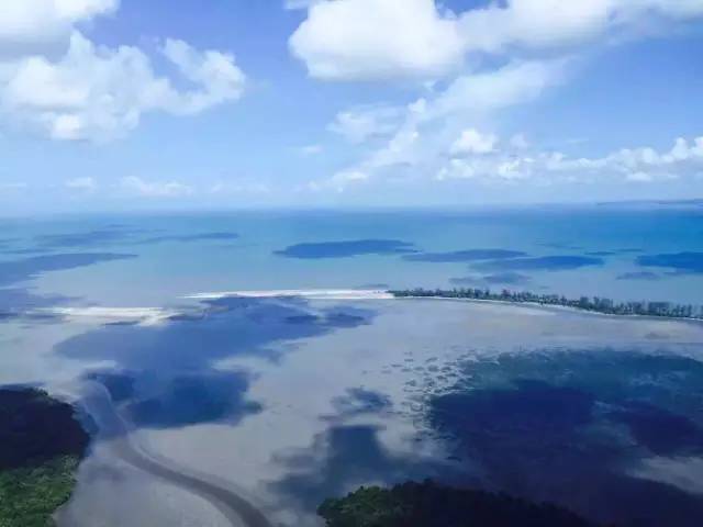 旅游 正文 占地36000公顷的七星海旅游特区和国王岛可以说是隔海相望