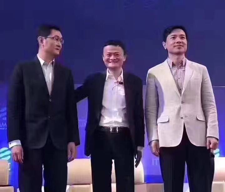 一张市值最高的 bat 同框 李彦宏或许已经掉队很远了