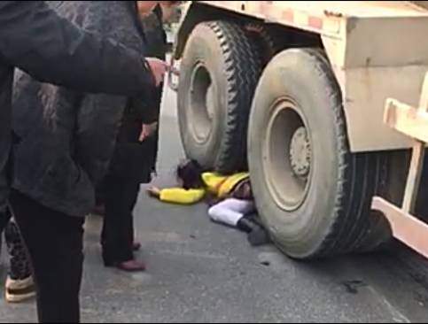 泰州11岁小女孩被混凝土车碾压致死!家属发帖
