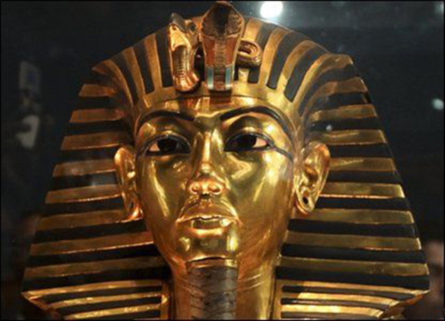 古埃及的法老何以成为臣民的信仰,被埋于金字塔内