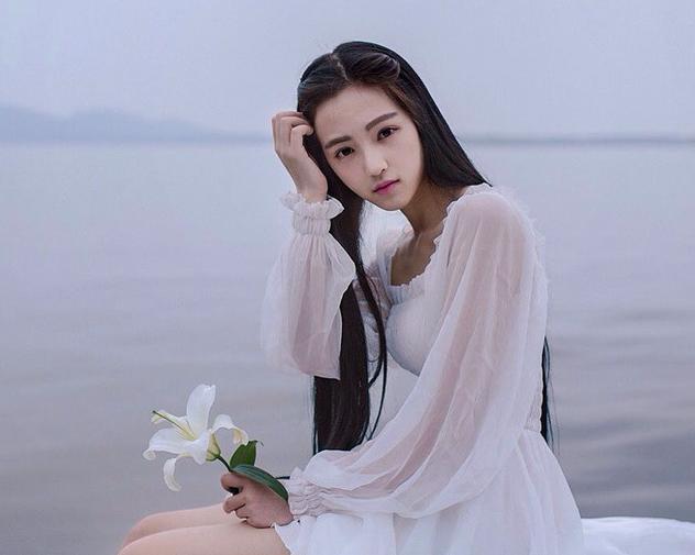 小花婚纱_小花卡通图片(3)