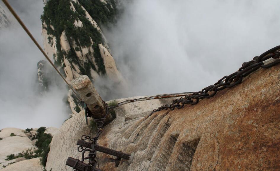直击世界最“恐怖”景区阶梯，直接吓到游客腿软
