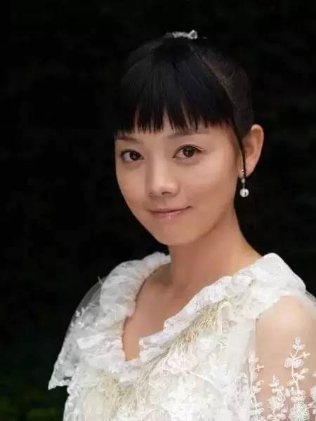 她后悔离开央视到湖南台,长相酷似卓依婷,人美演技好却很低调!