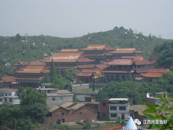 禅台寺又名禅师台,座落于芦溪镇东阳村境内,距县城东3公里.