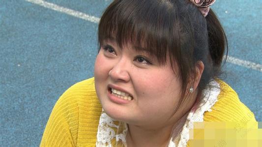 香港最肥艺人以肥妹扮丑形象年赚160万