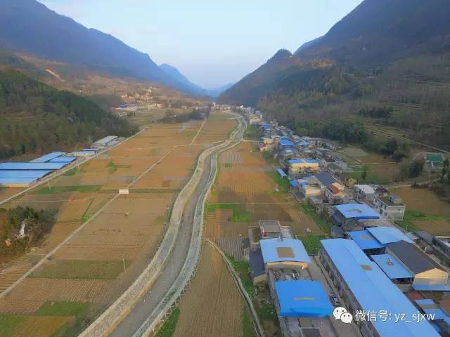 先简单介绍一下: 上坝乡地处重庆市云阳县最北端,东临奉节县,南靠