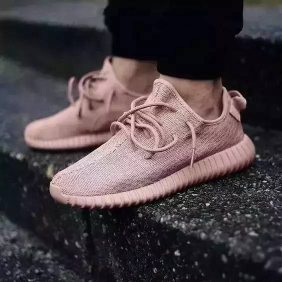 yeezy750怎么搭短裤_yeezy750广告图(2)