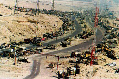 1990年伊拉克入侵科威特,是争夺石油还是出海口?
