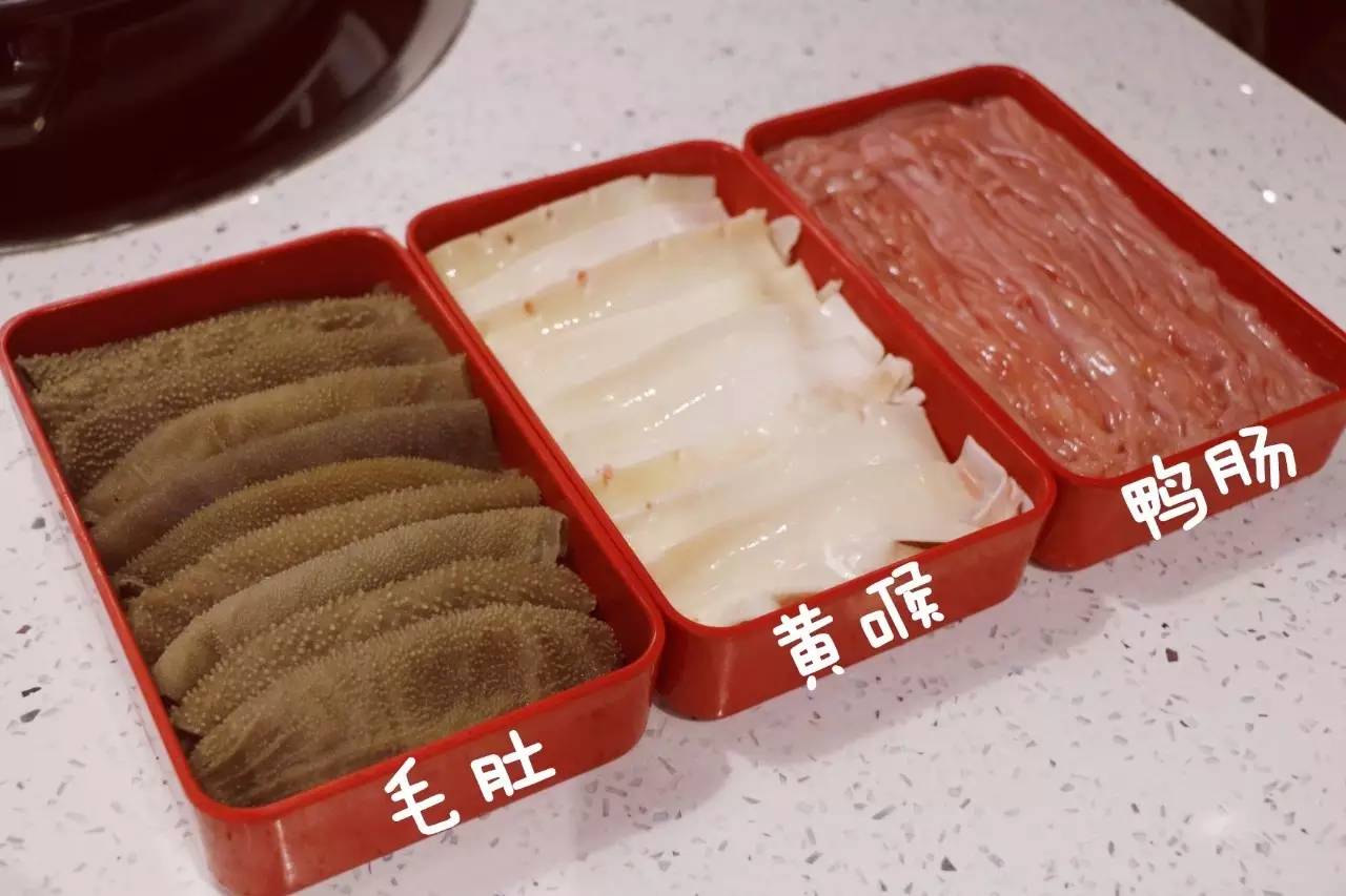 毛肚,黄喉,鸭肠.