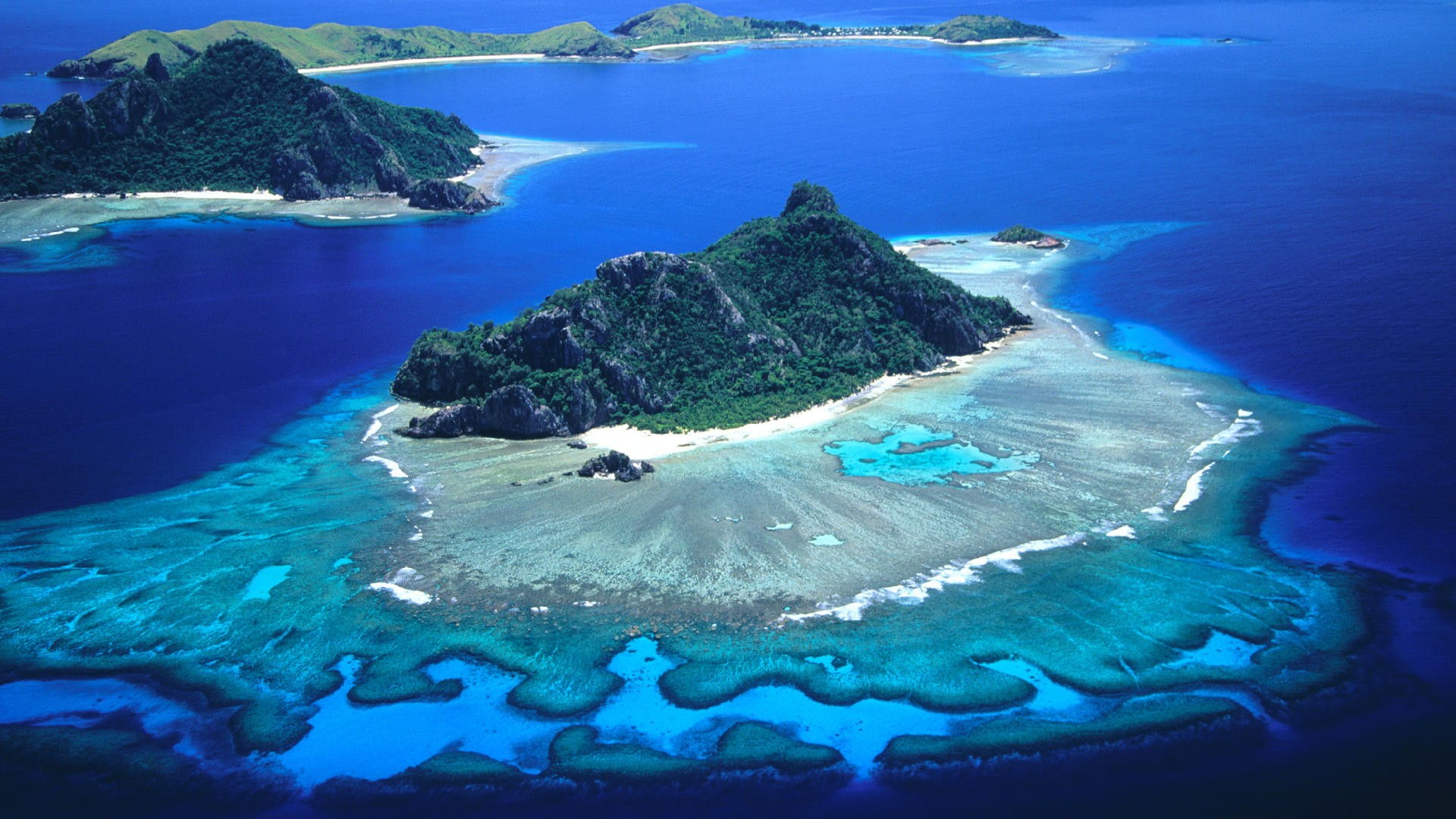 斐济是世界上最东也是最西的国家.