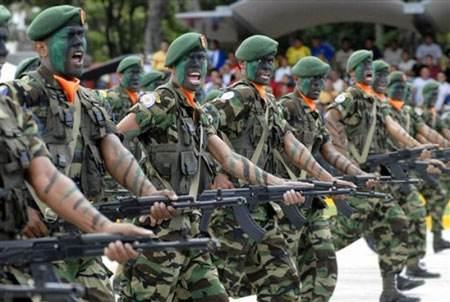 委内瑞拉军队已瘫痪,国民卫队军人被未成年人刺死
