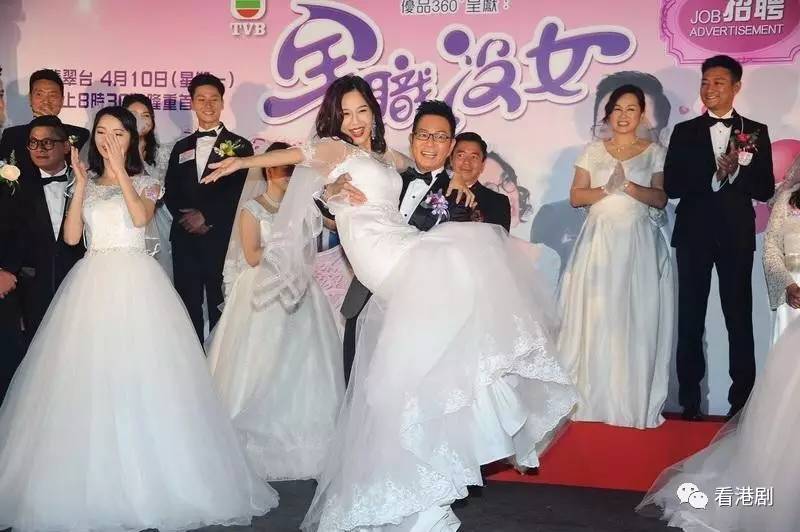 陈松伶婚纱照_张铎陈松伶婚纱照(3)