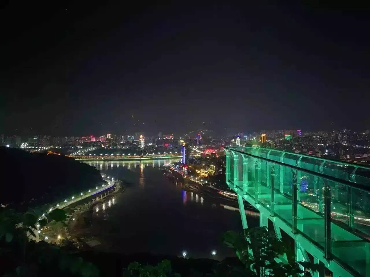 除了宜宾催科山,川内这么多让你脚指拇儿都抓紧的场景