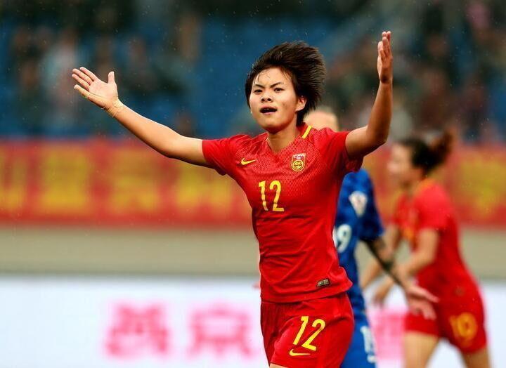 中国女足2-0克罗地亚,王霜王珊珊破门