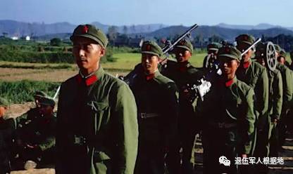 难忘的中国人民解放军65式军服,太珍贵了!战友你穿过
