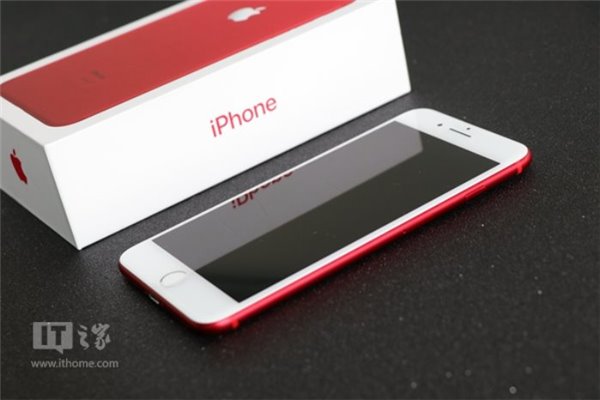 红与黑的碰撞:苹果iPhone7 Plus中国红特别版开