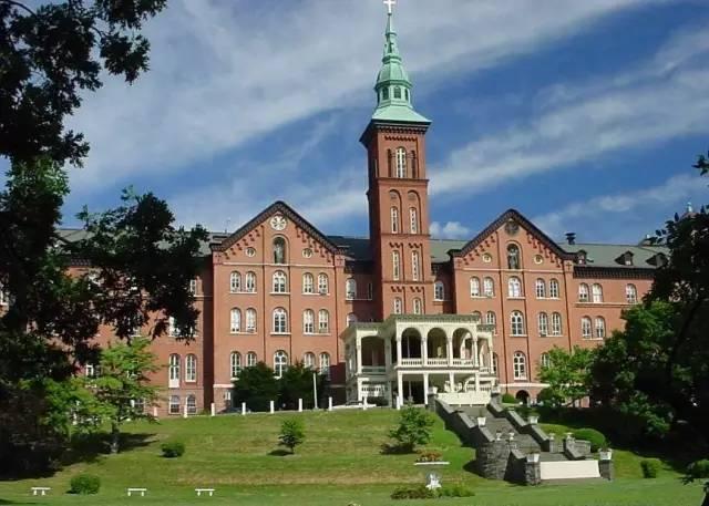 全球高校最新排名：哈佛夺冠亚洲地区东京大学最佳芒果体育