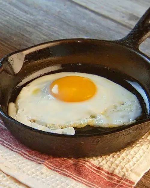 米饭别再用蛋炒了，这样做一口气能吃十碗！